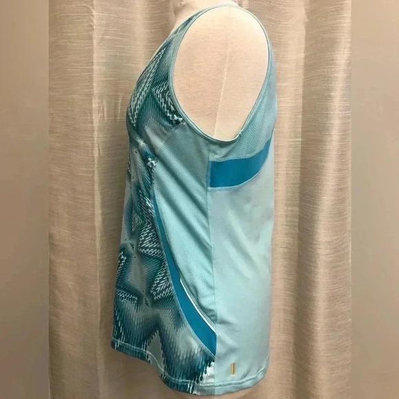 LUCY TECH Ikat Racerback Look Tank Top - Picture 3 of 10